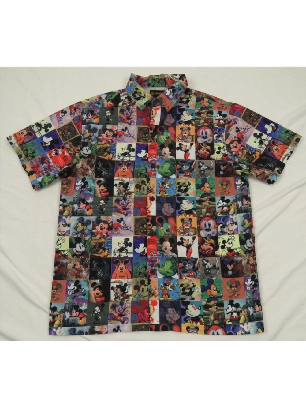 NWOT Celebration Of The Mouse Disney Parks Mickey Short Sleeve Button Down Shirt
